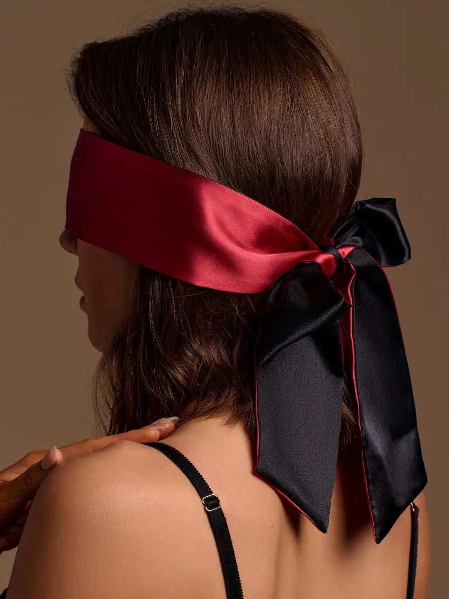 Luna Silk Blindfold product image 2